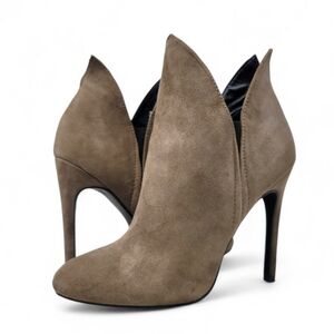 Nine West  Electrool Taupe Leather ankle Boots Size 7